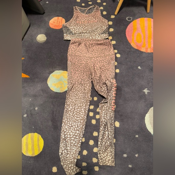 Peloton x With Riverstone High Waist Legging + Bra - Medium - Picture 4 of 9